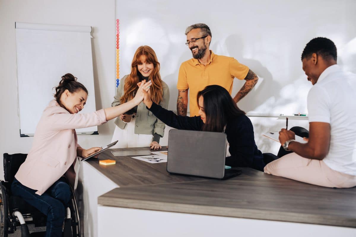 Employees in a Supportive Collaborative Learning Environment