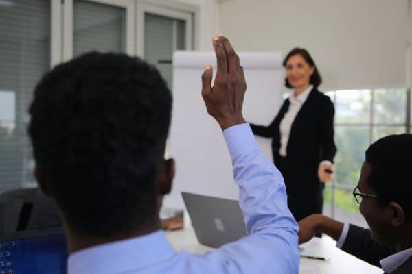Senior-Management-Communicating-Employee-Training-Plan