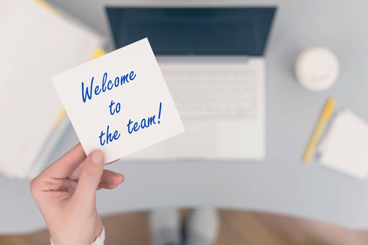 Welcoming-New-Employee-through-Effective-Onboarding-Employee-Retention-Strategy
