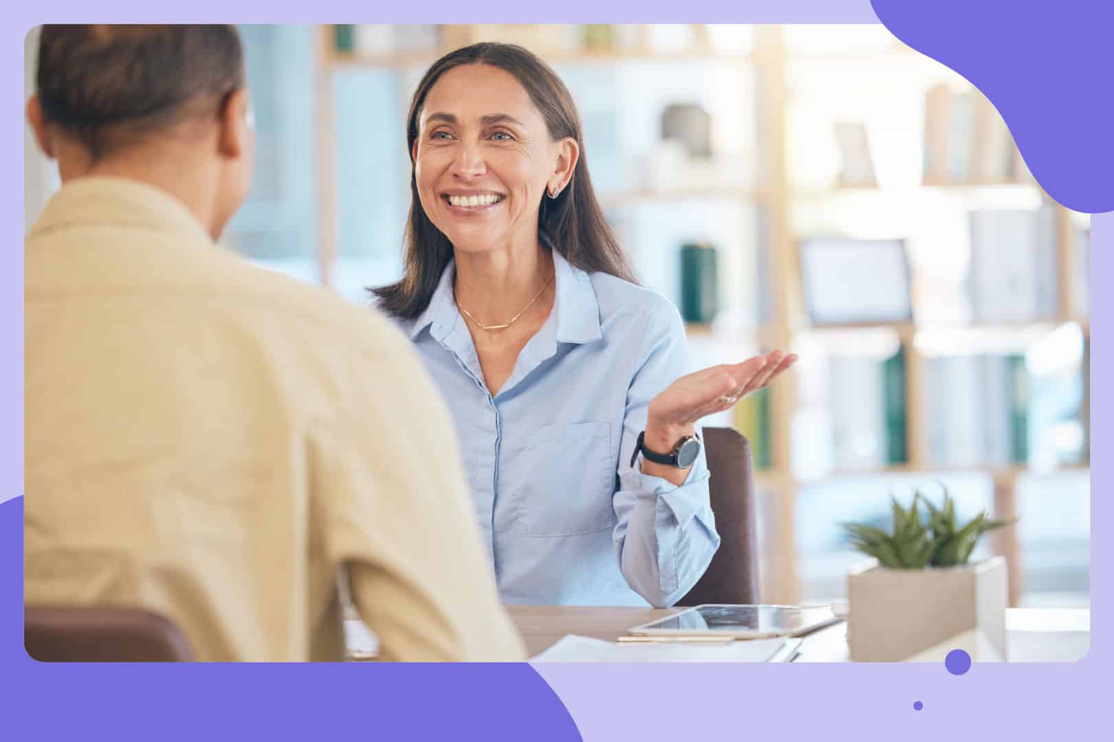manager helping elevate employee learning experience